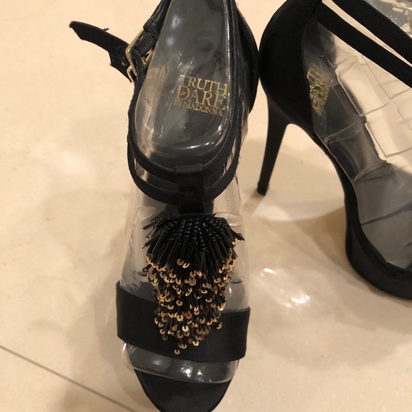 Black heels with Gold and Black sequins /beads - Picture 2 of 4